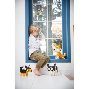 #806002 klocki konstrukcyjne CLICFORMERS loving friends black &amp; white od Clics.pl