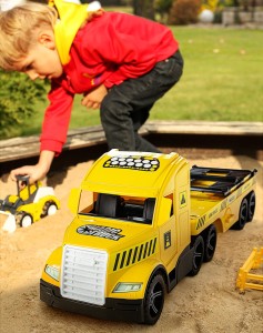 36431 Magic Truck Technic Laweta + spychacz Ciężarówka TIR . Zabawki Wader od Wader.pl